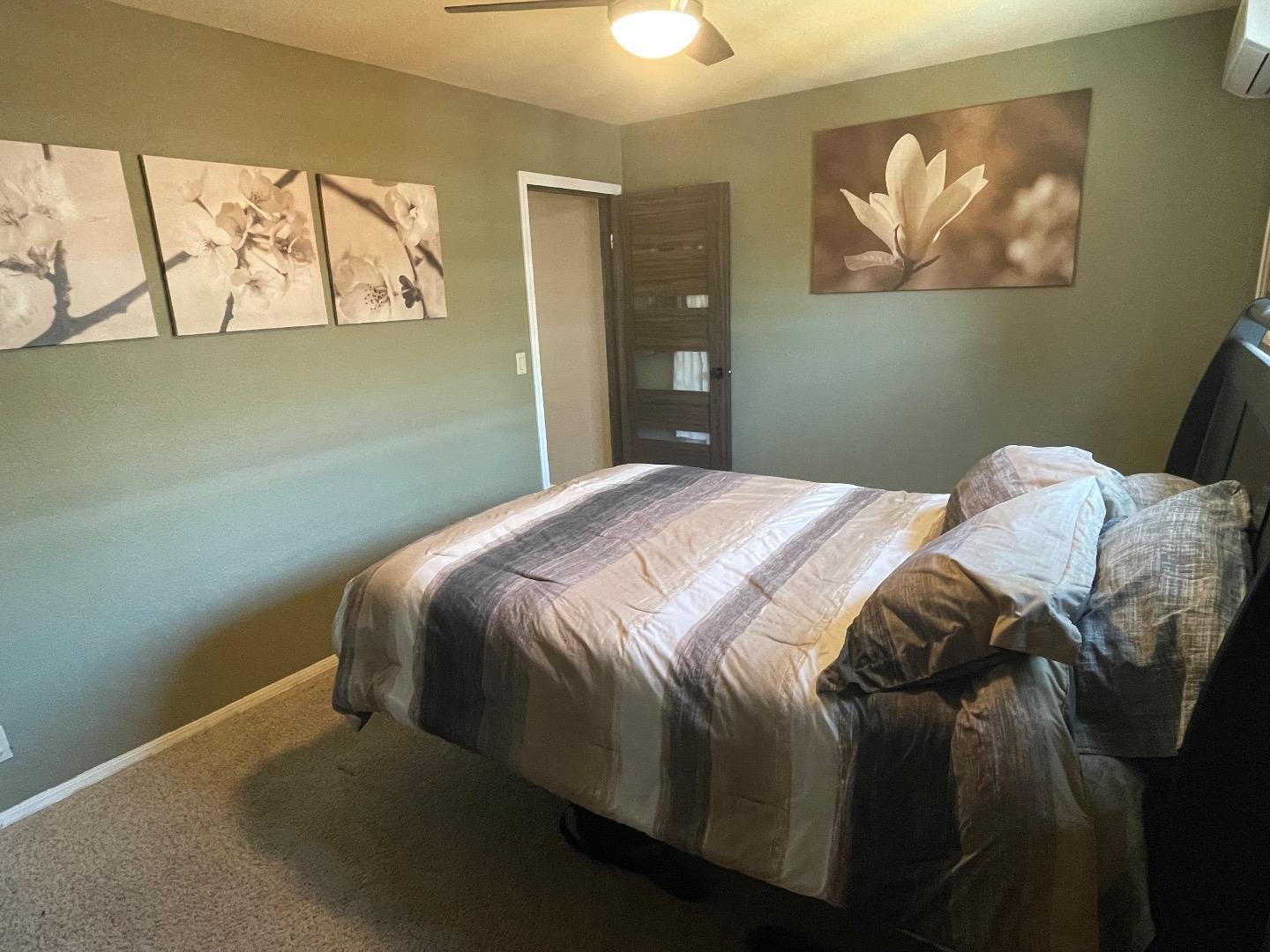 304 Oakberry Way