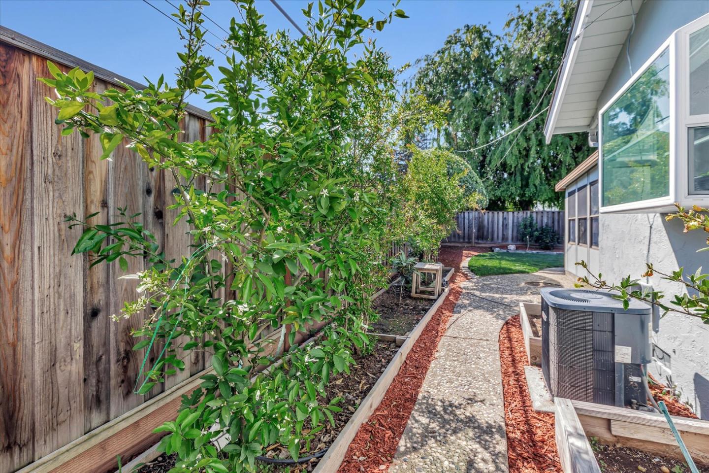 410 Kiely Boulevard
