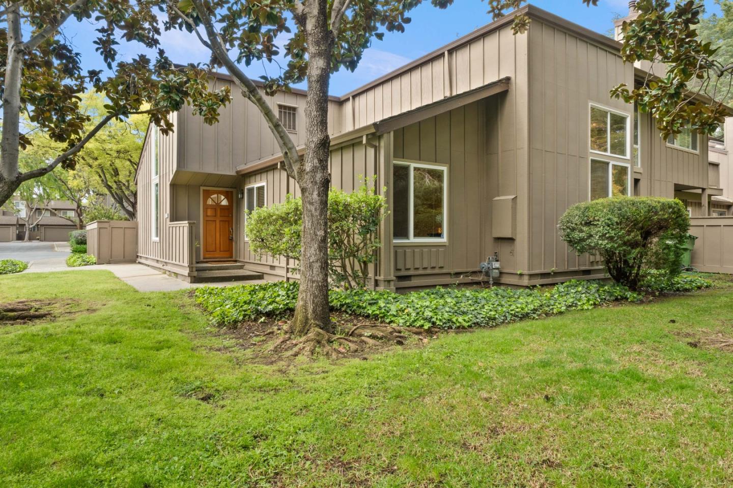 301 Willow Hill Court