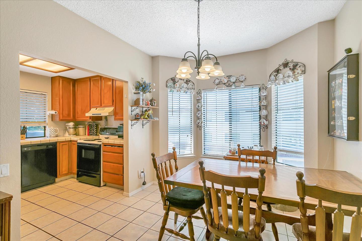 358 Kenbrook Circle