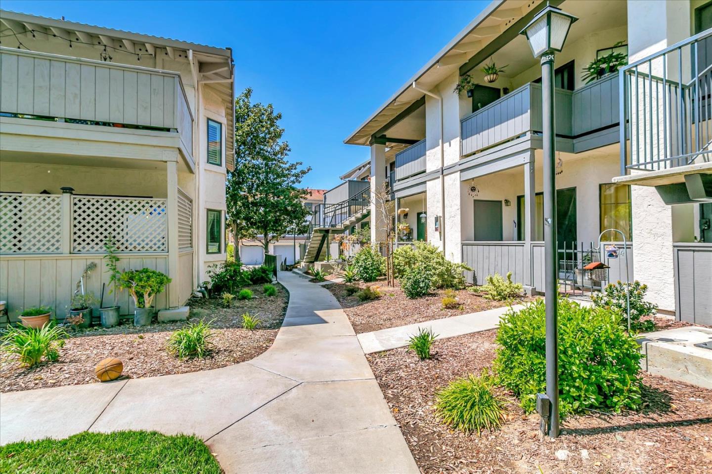 358 Kenbrook Circle