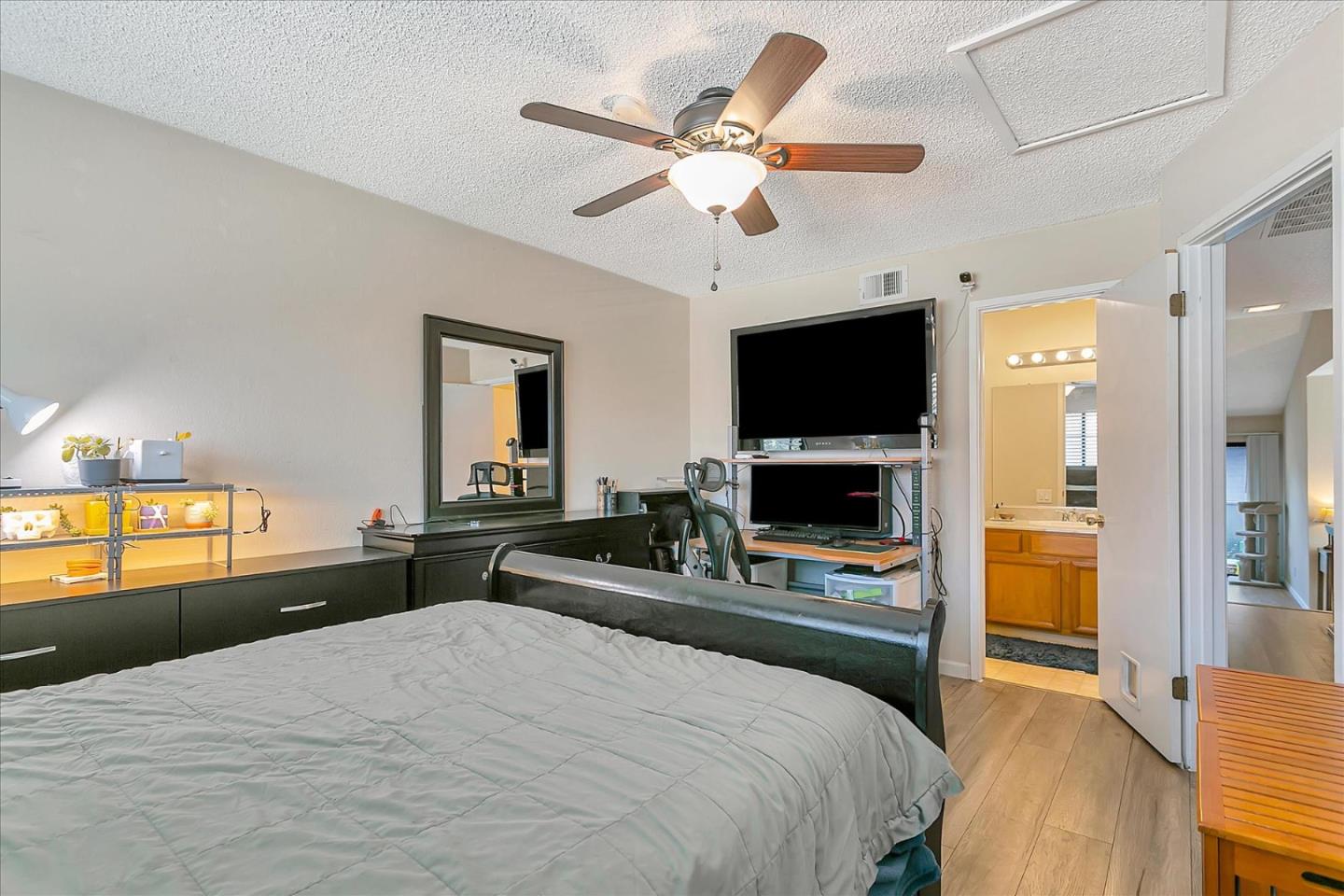 358 Kenbrook Circle
