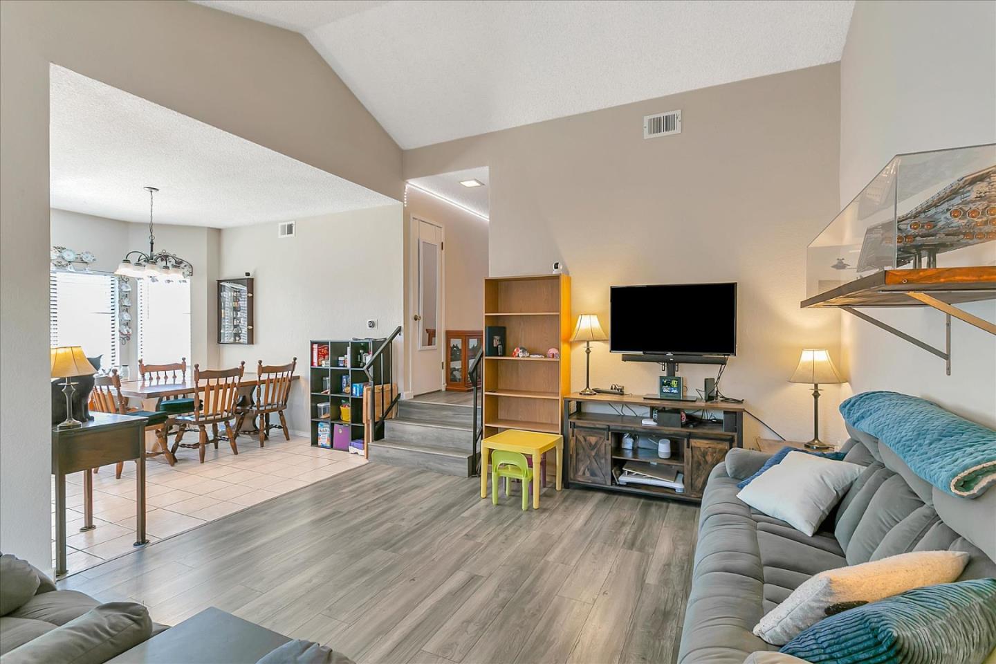 358 Kenbrook Circle
