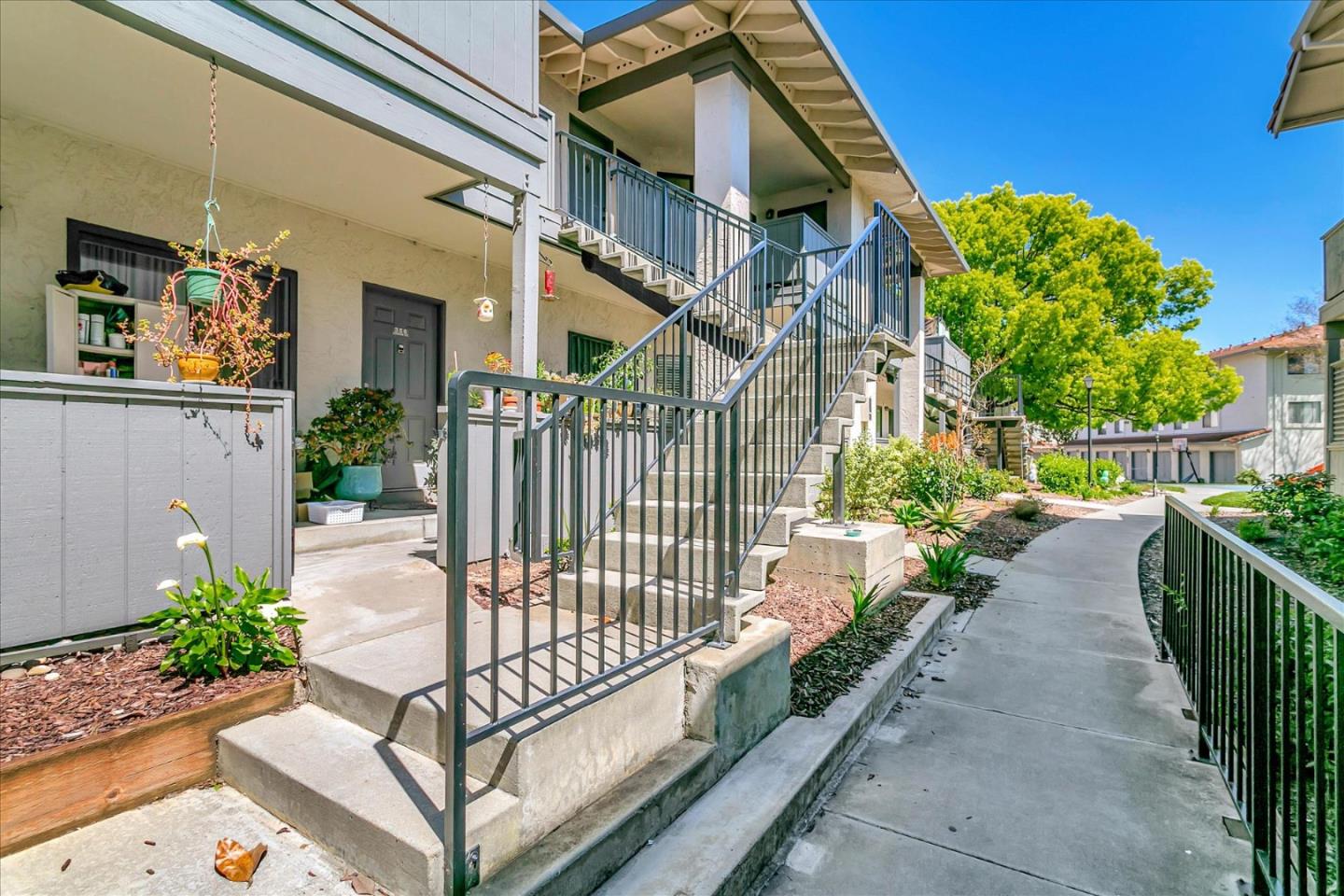 358 Kenbrook Circle