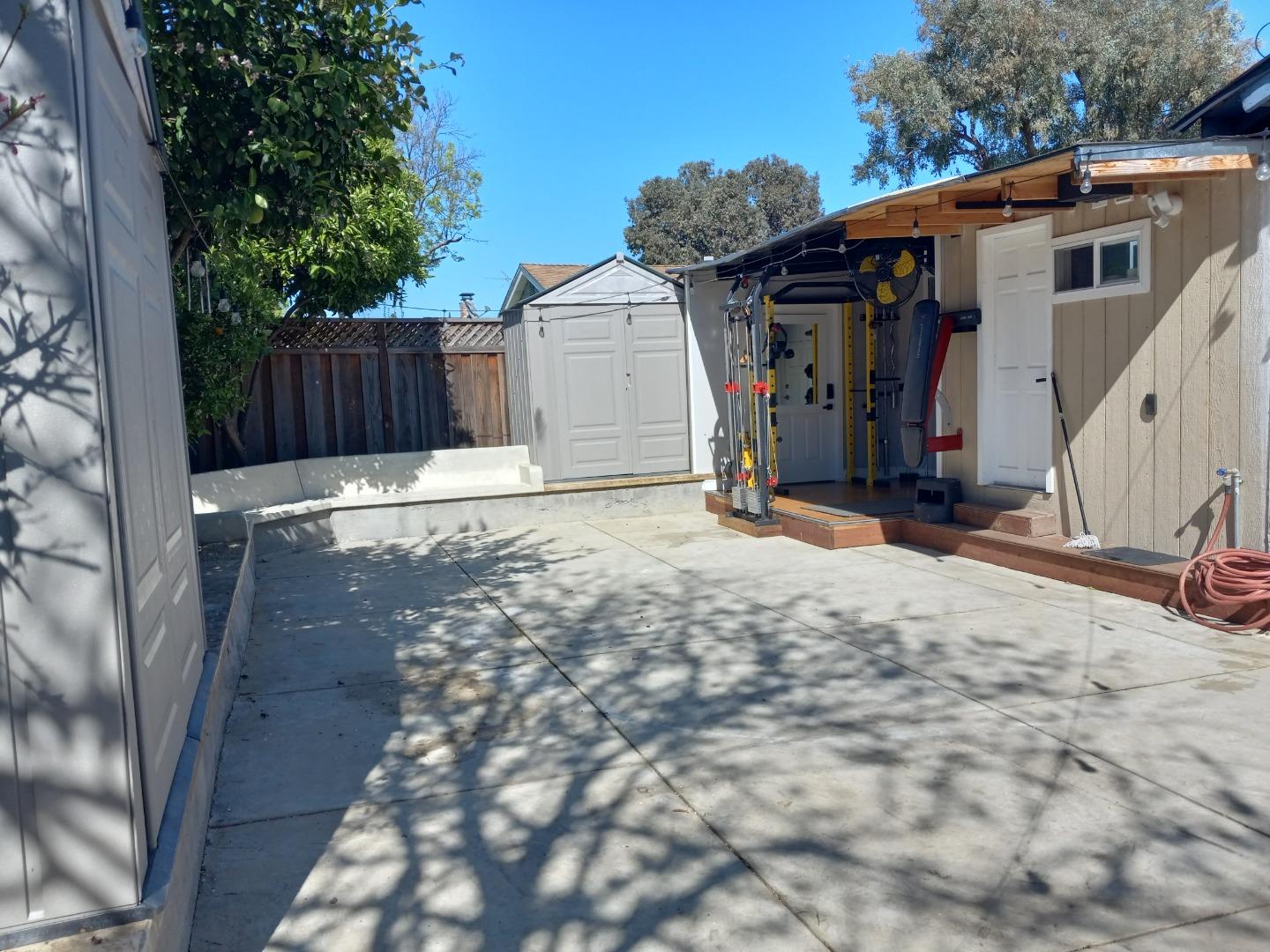 4656 Rotherhaven Way