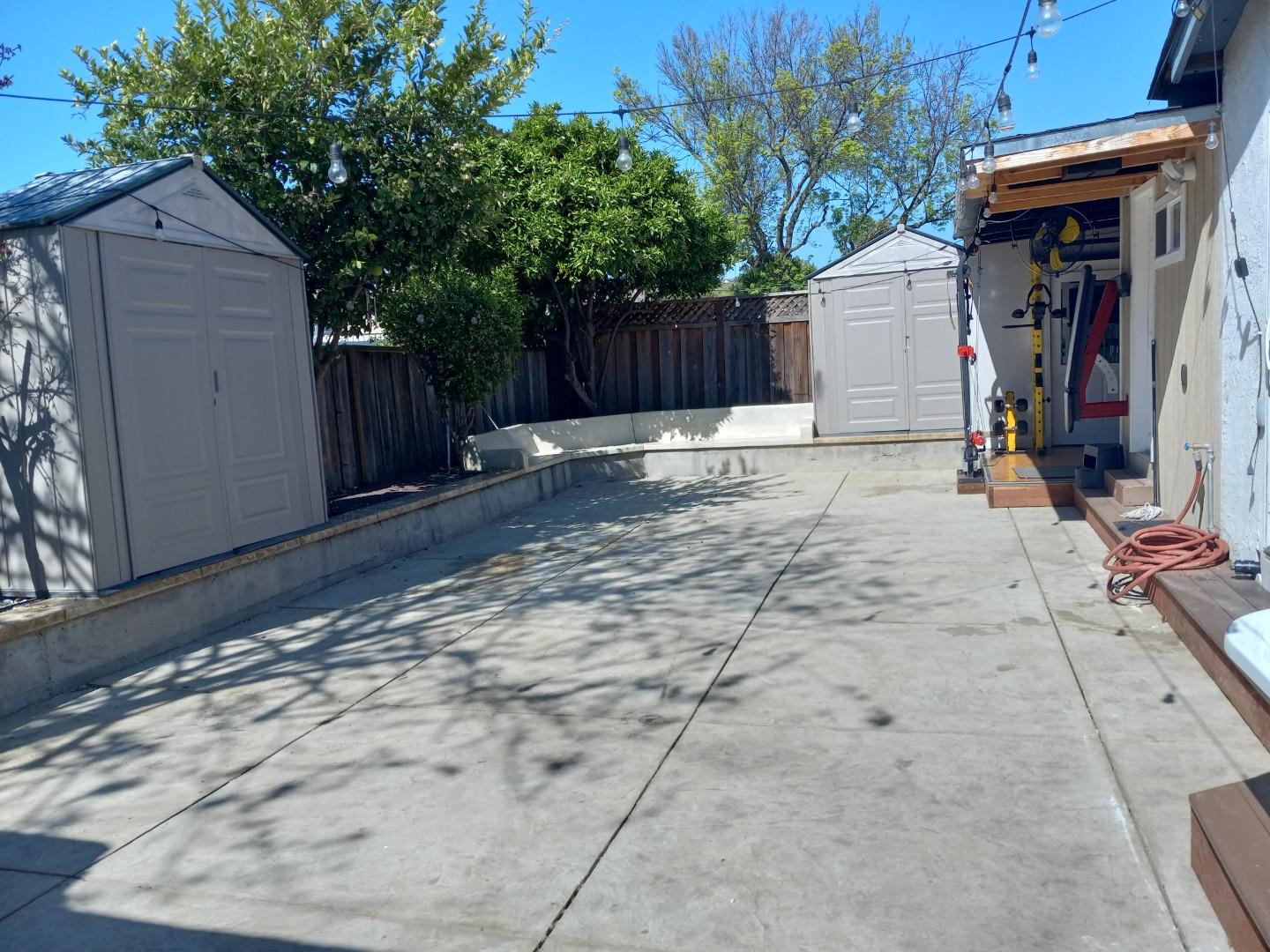 4656 Rotherhaven Way