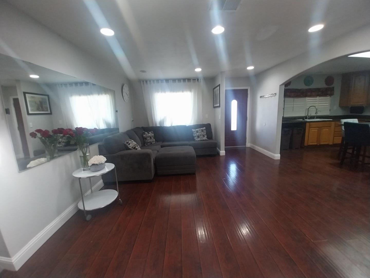 4656 Rotherhaven Way