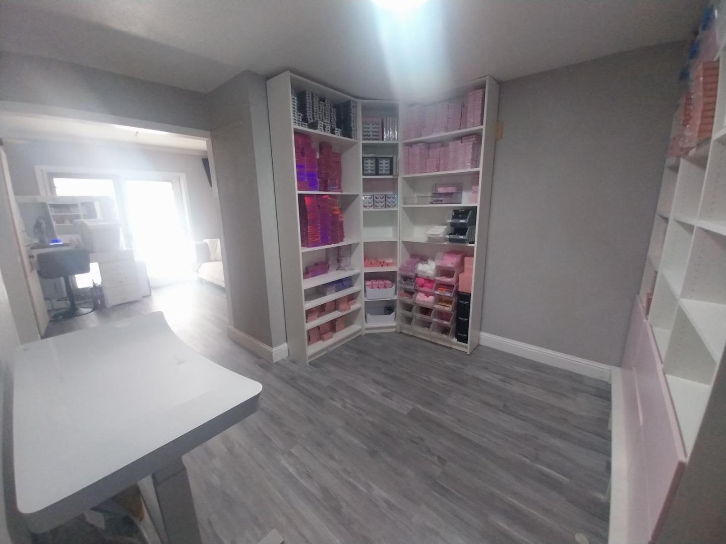 4656 Rotherhaven Way