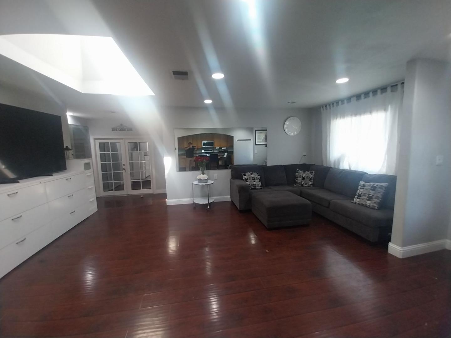 4656 Rotherhaven Way