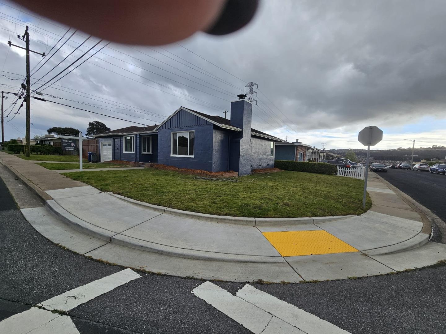1277 Crestwood Drive