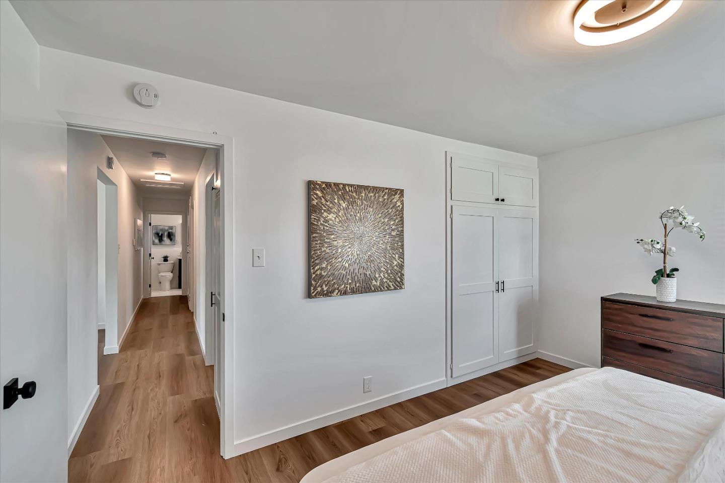 1277 Crestwood Drive