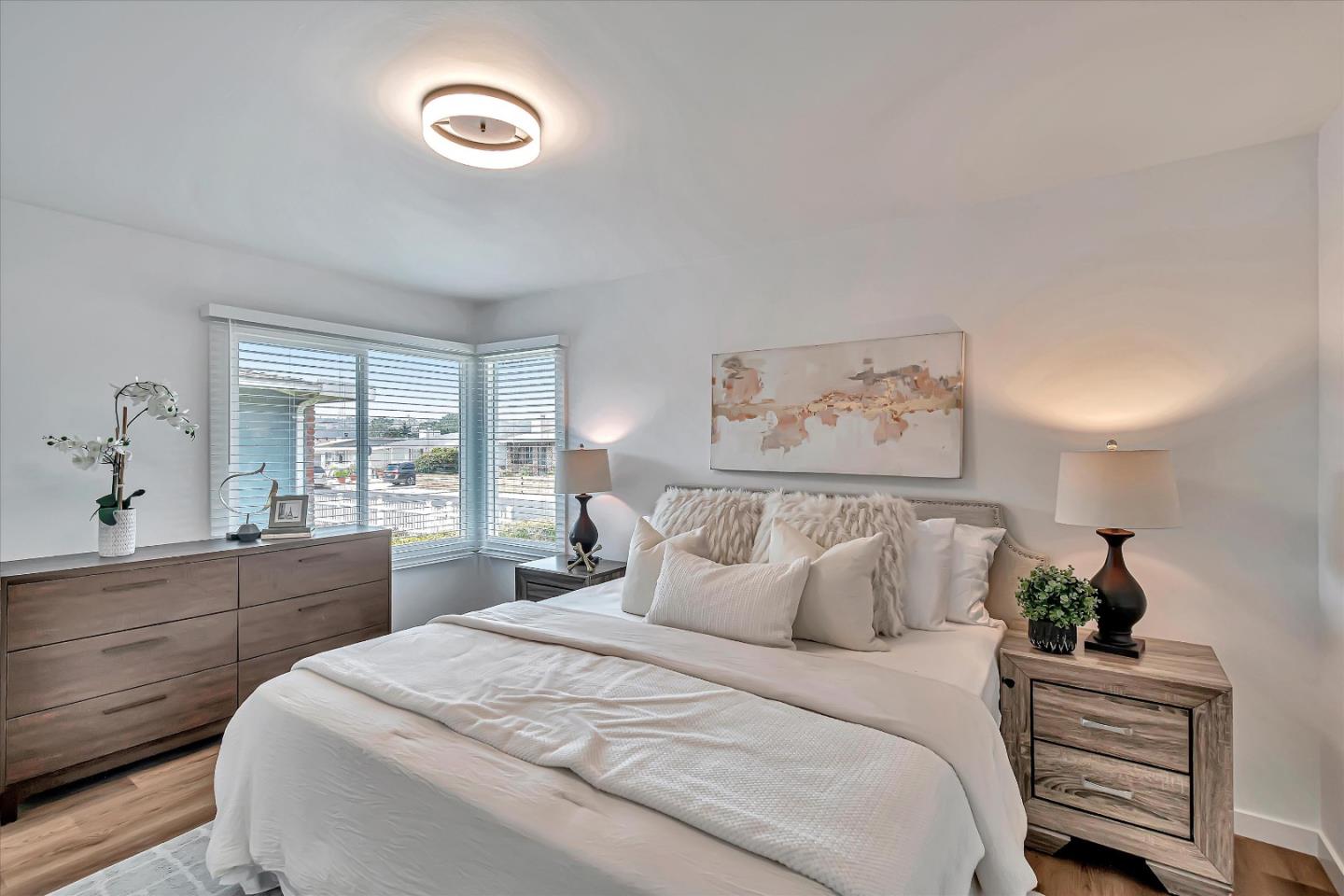 1277 Crestwood Drive