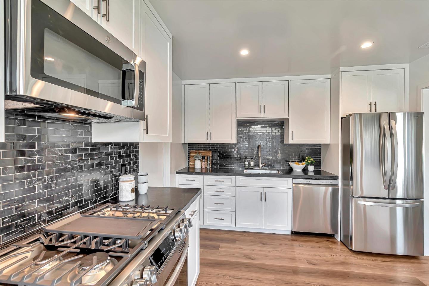 1277 Crestwood Drive