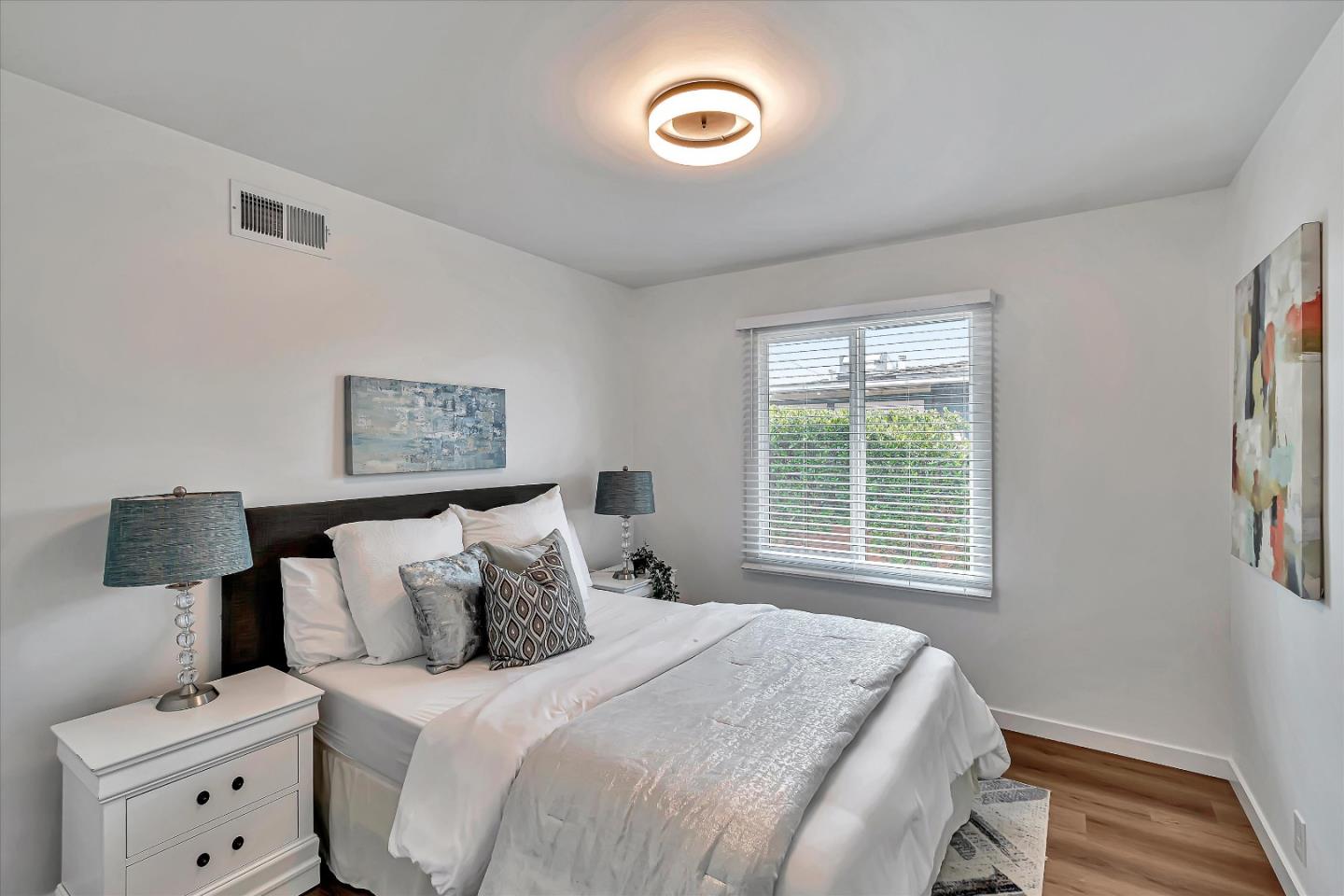 1277 Crestwood Drive