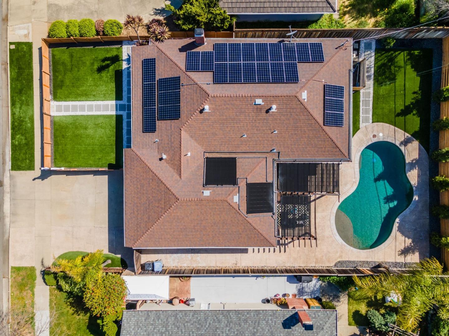 2969 Vivian Lane