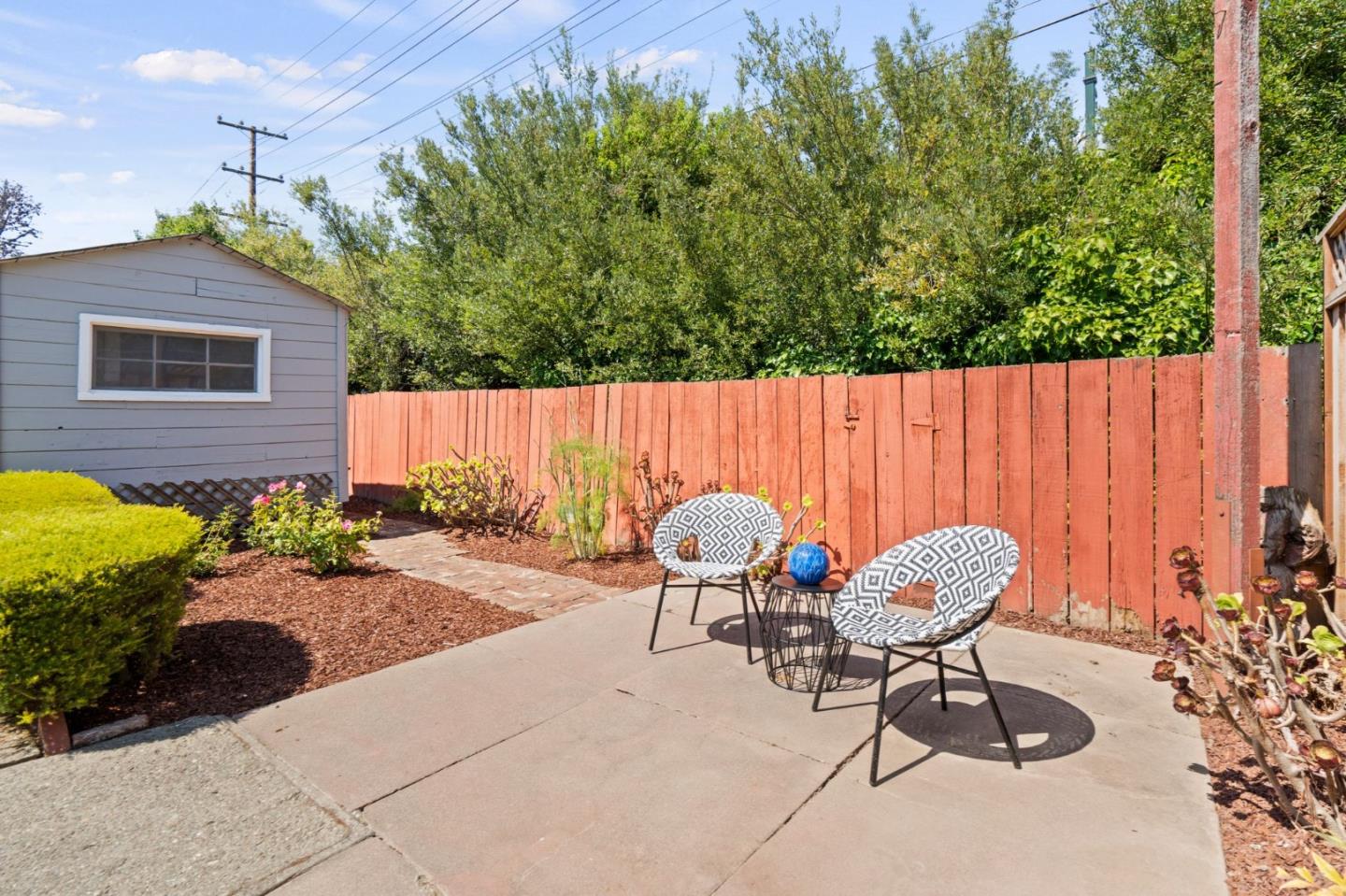 516 Hemlock Avenue