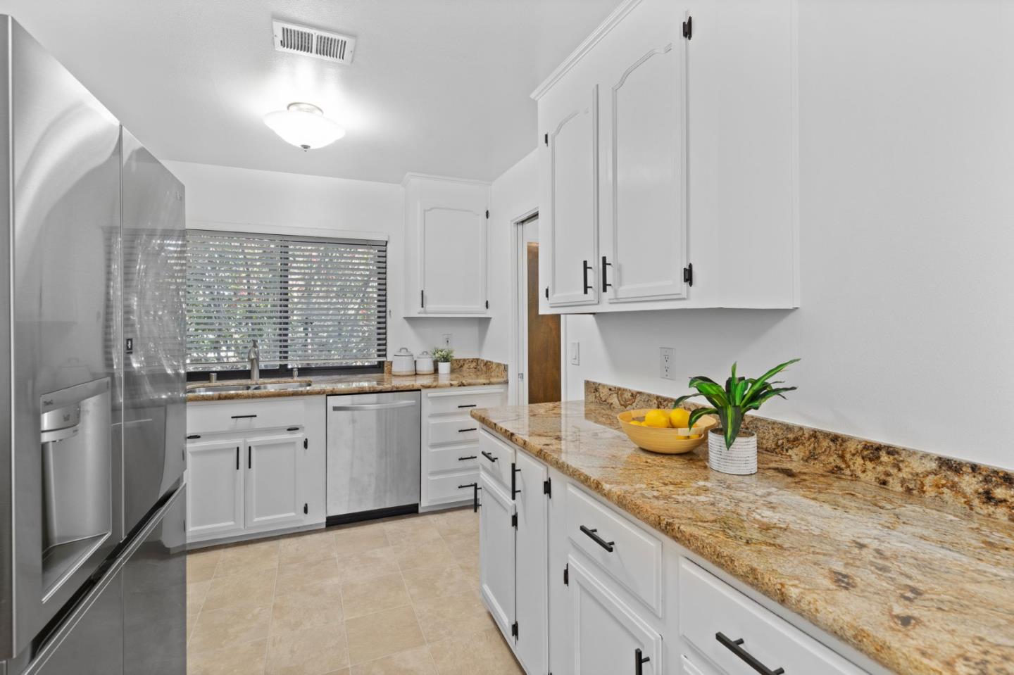 1336 Star Bush Lane