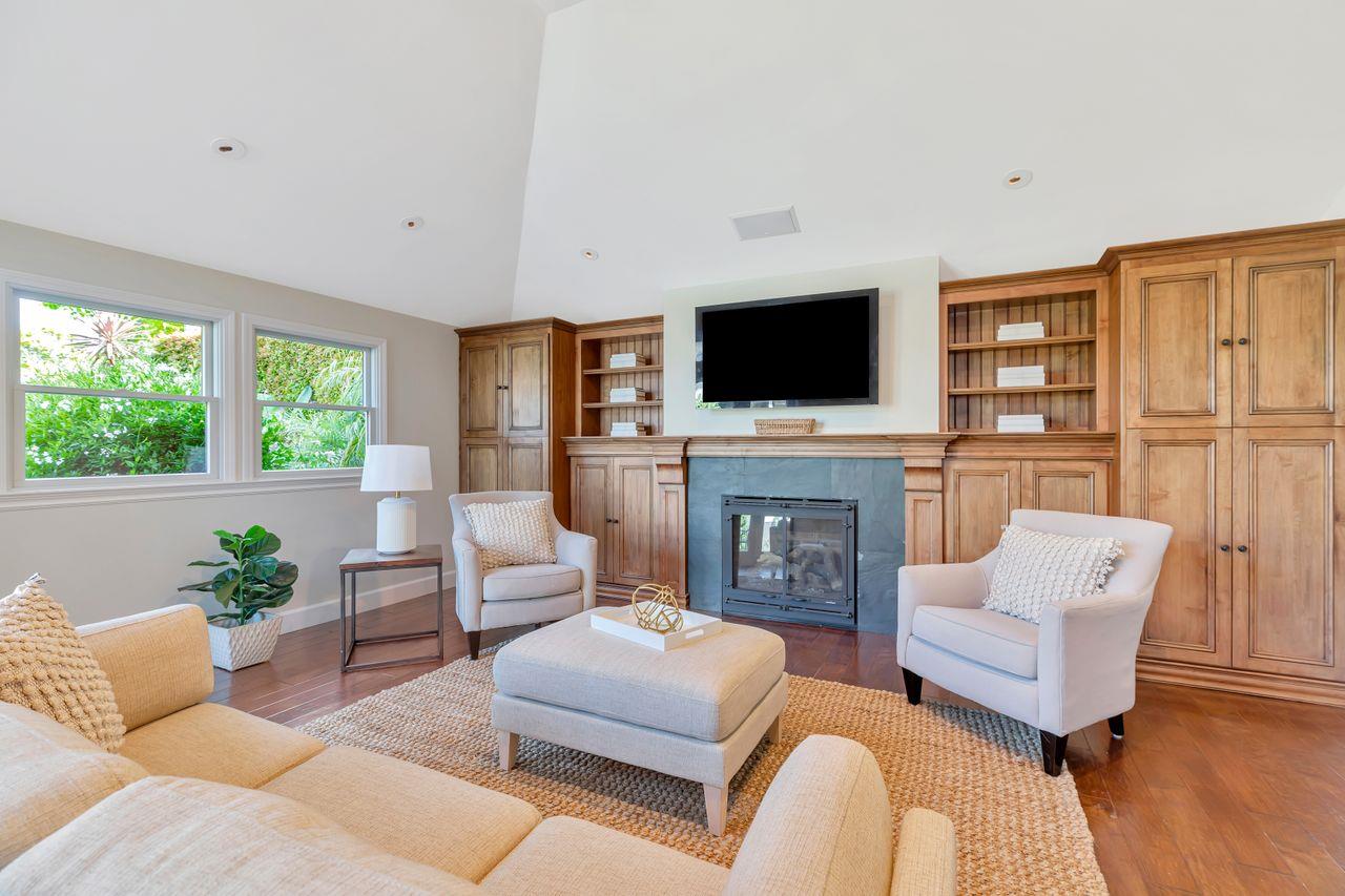 2607 Lansford Avenue