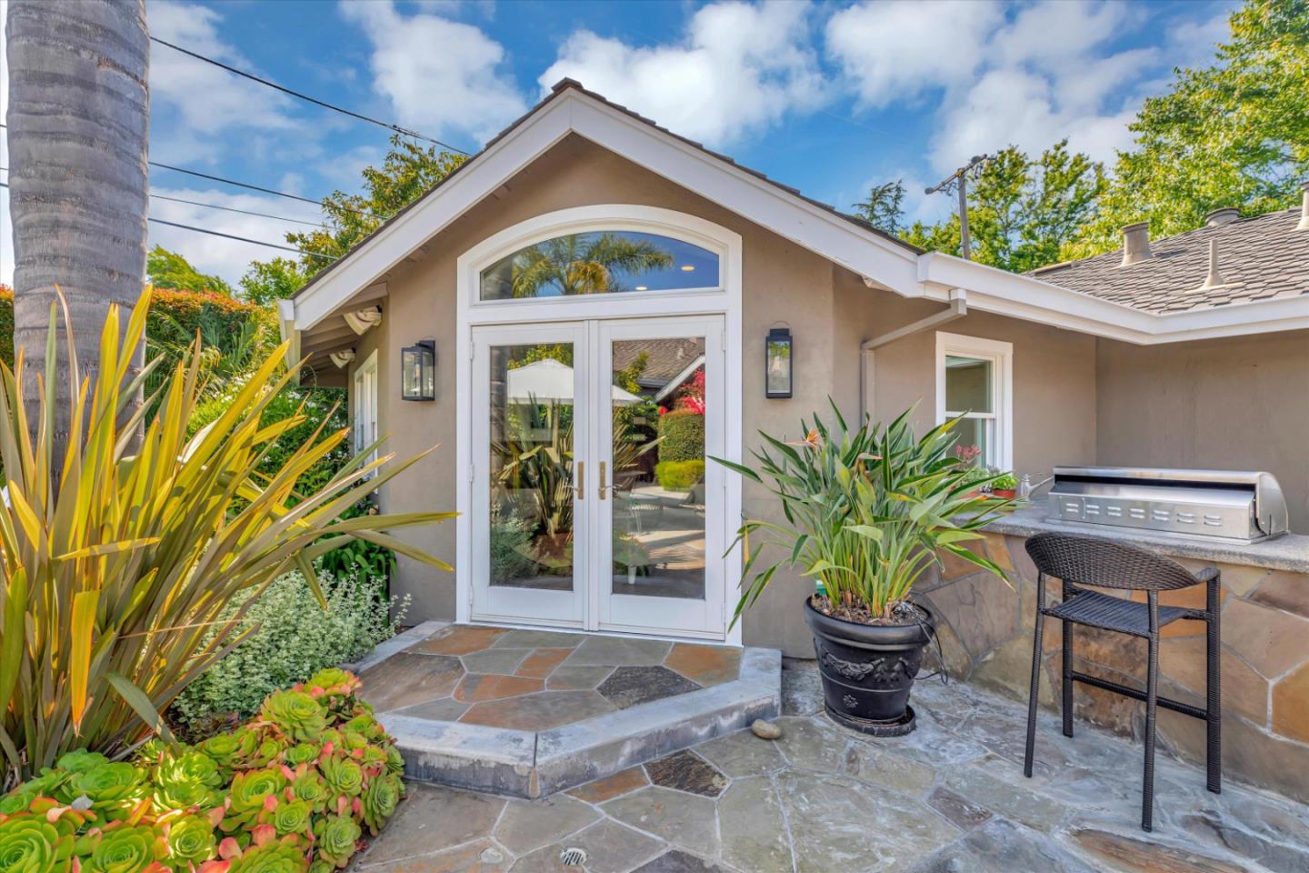 2607 Lansford Avenue