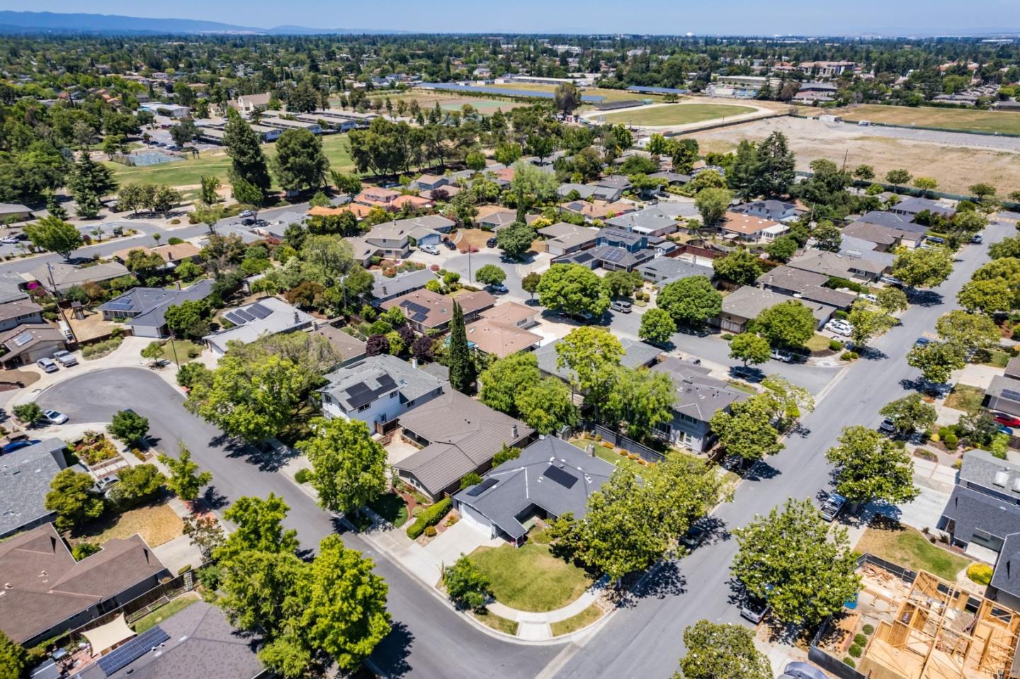 1085 Firth Court