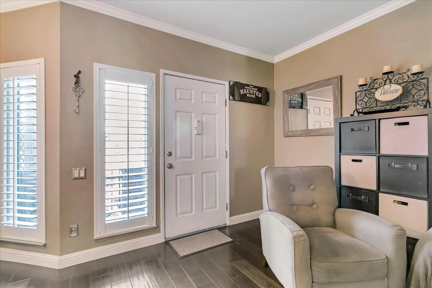 19 Kenbrook Circle