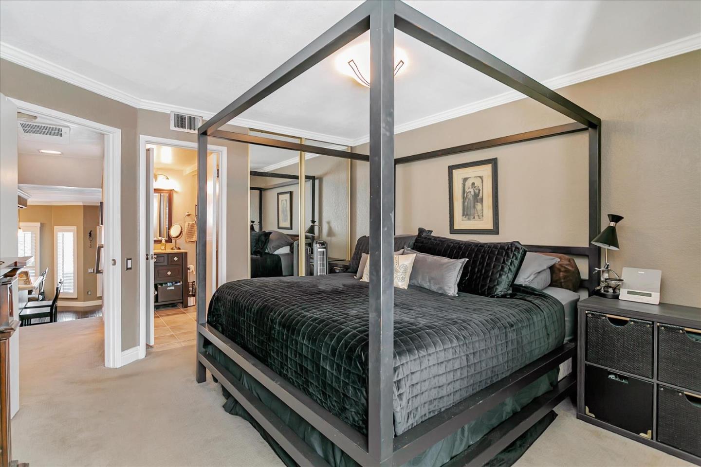 19 Kenbrook Circle