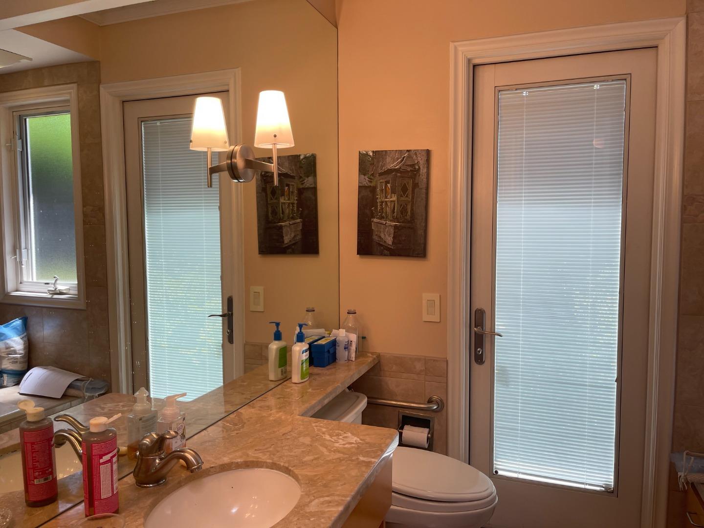 372 Creekside Drive