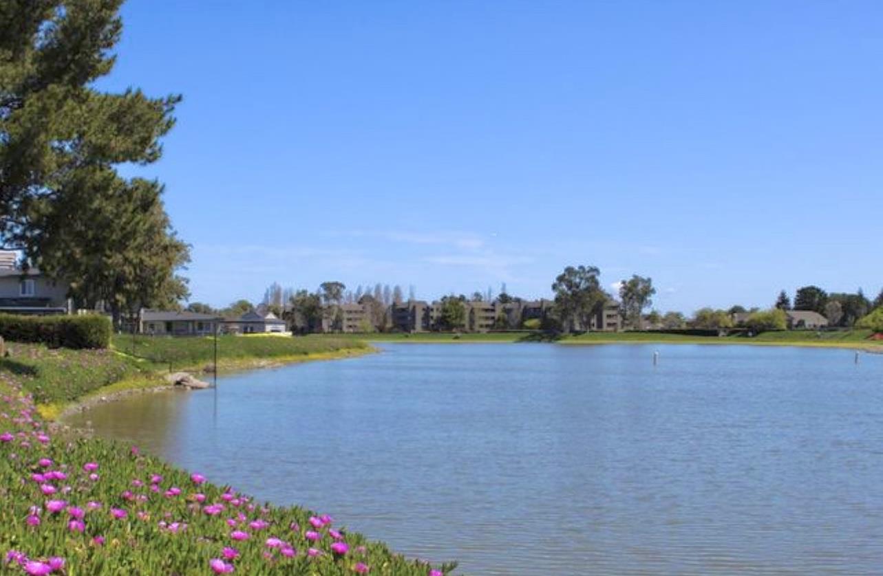 1555 Marina Ct F