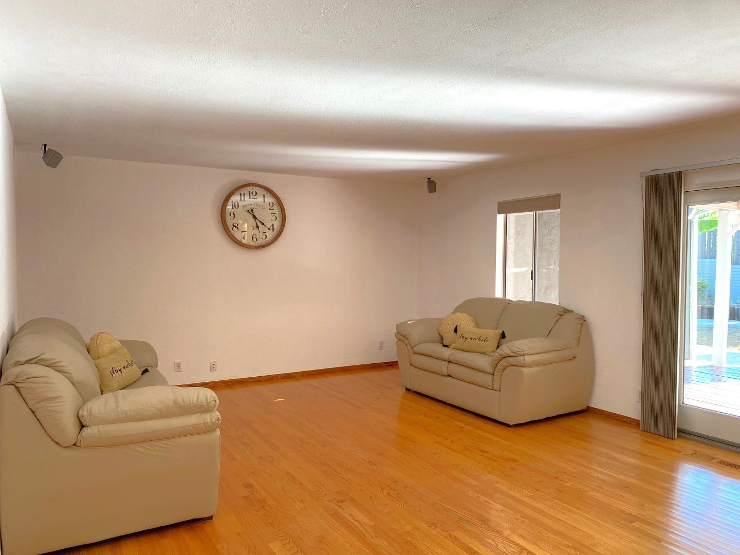 5281 Knights Estates