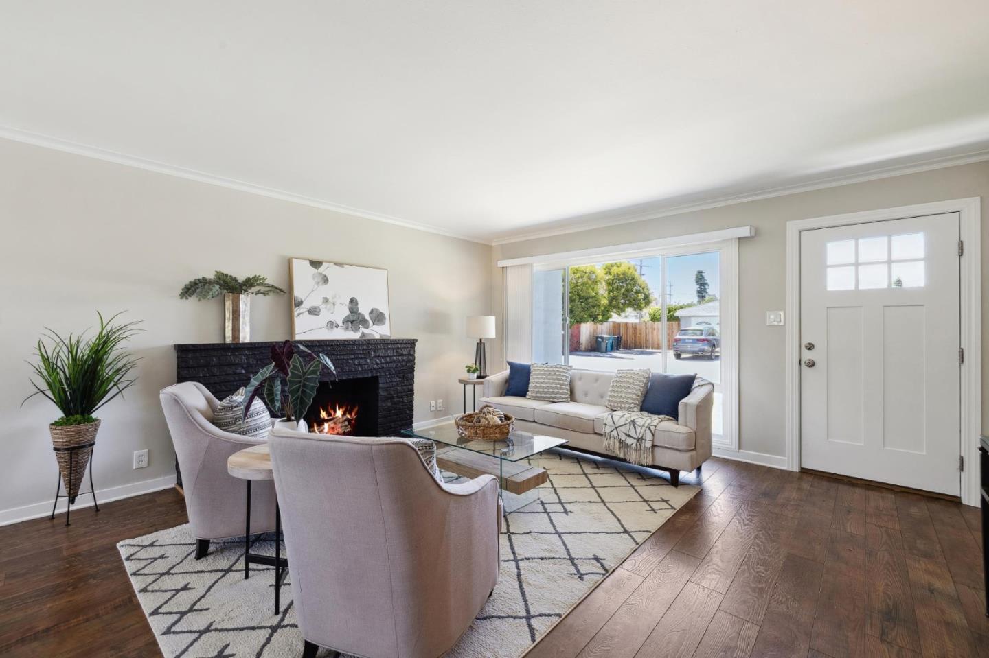 4005 Orinda Drive
