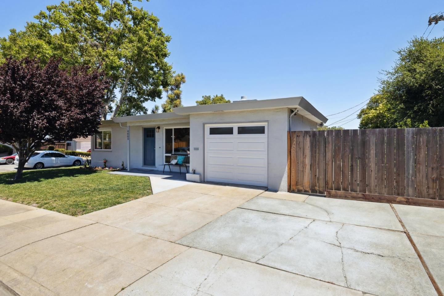 4005 Orinda Drive
