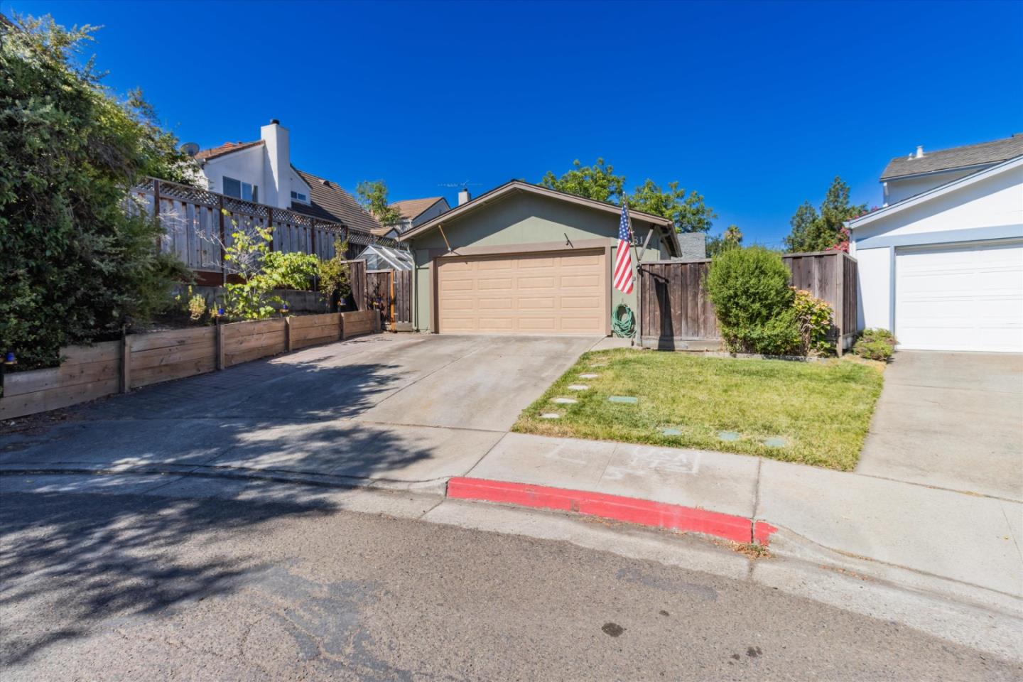 4581 Abbeygate Court