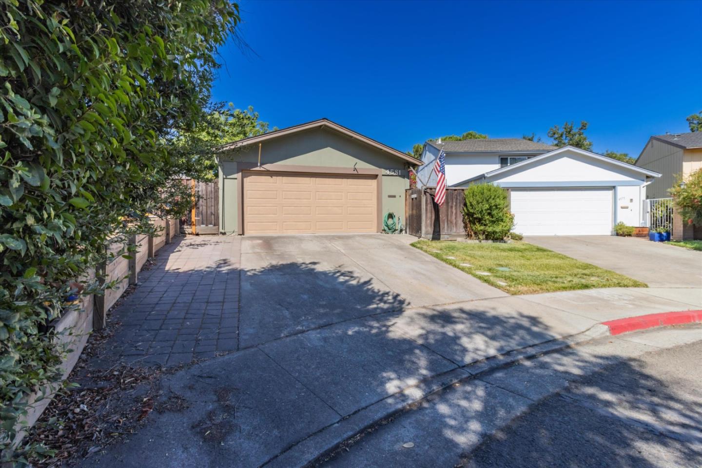 4581 Abbeygate Court