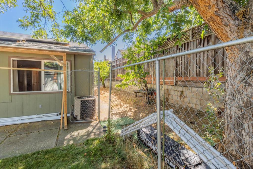 4581 Abbeygate Court