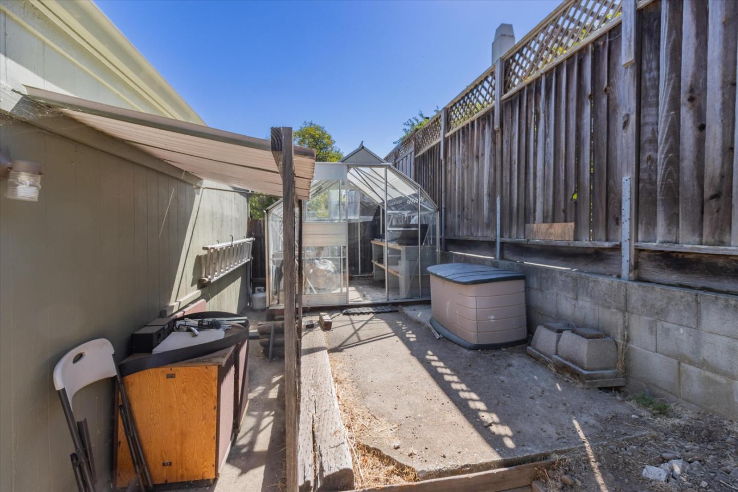 4581 Abbeygate Court