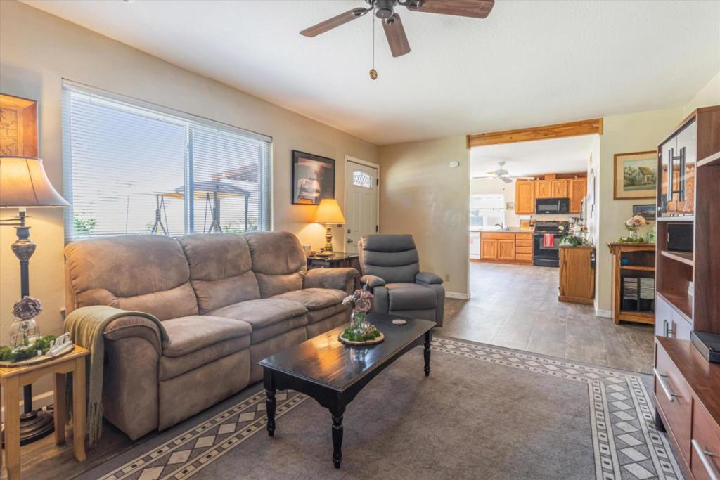 4581 Abbeygate Court