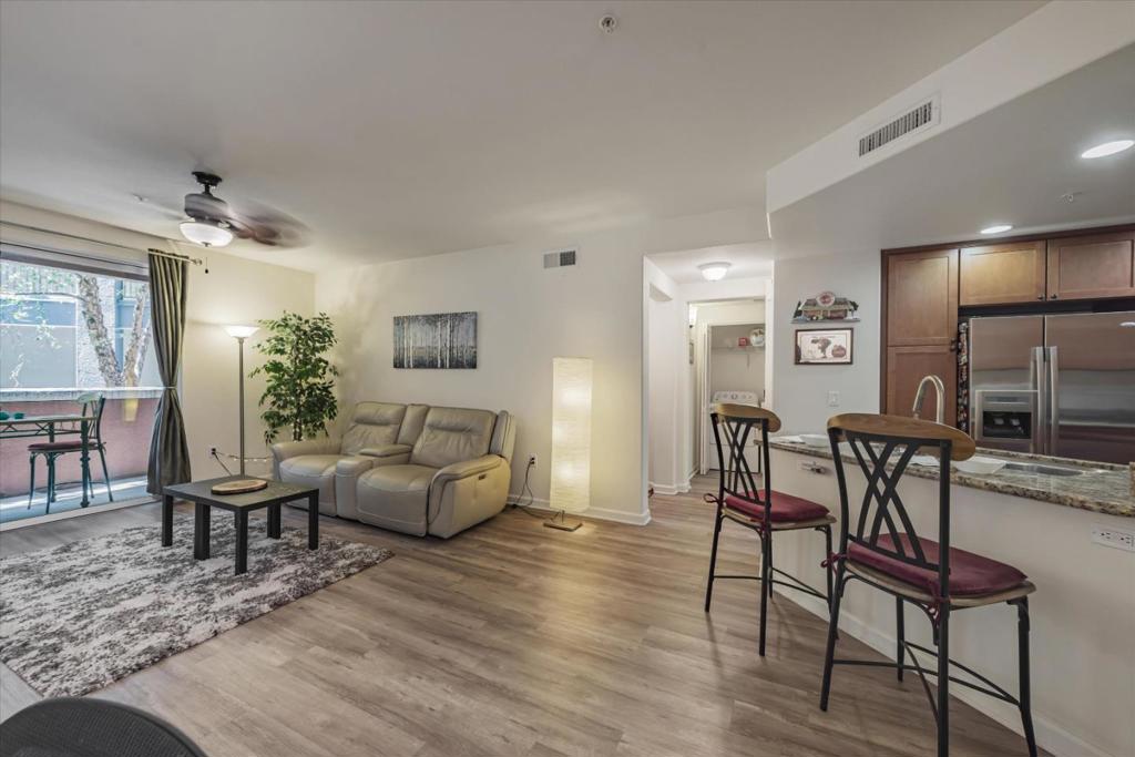 809 Auzerais Avenue 211