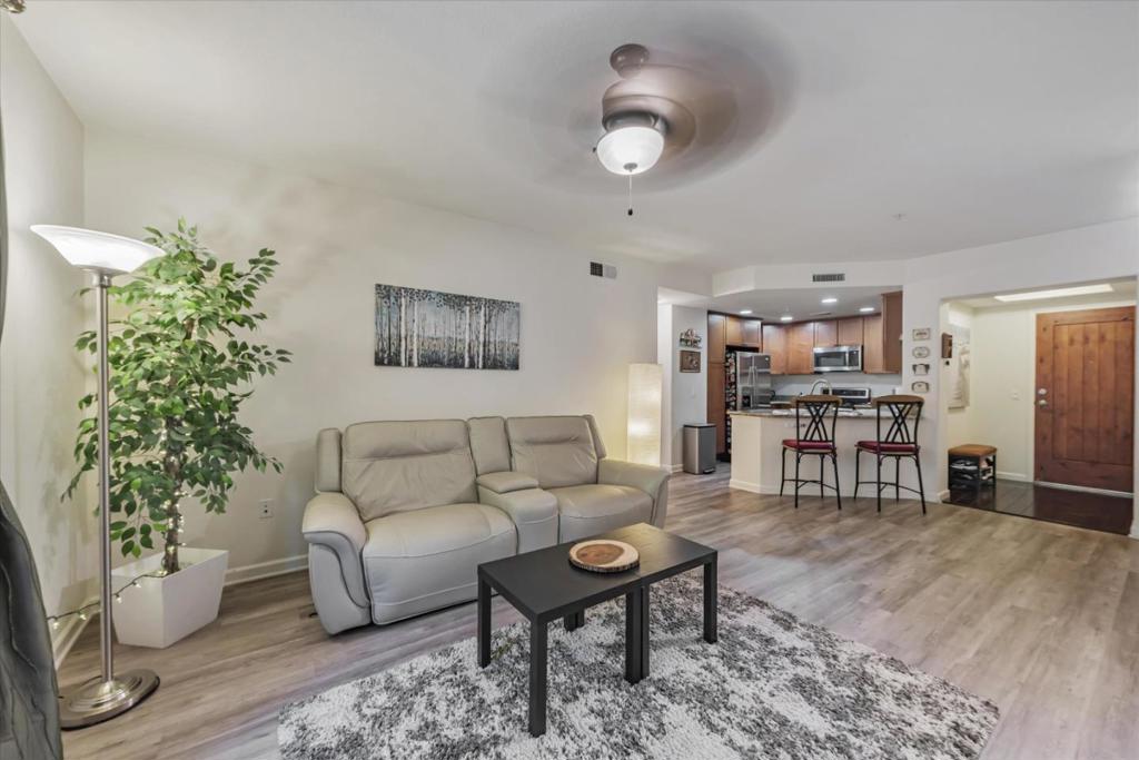 809 Auzerais Avenue 211