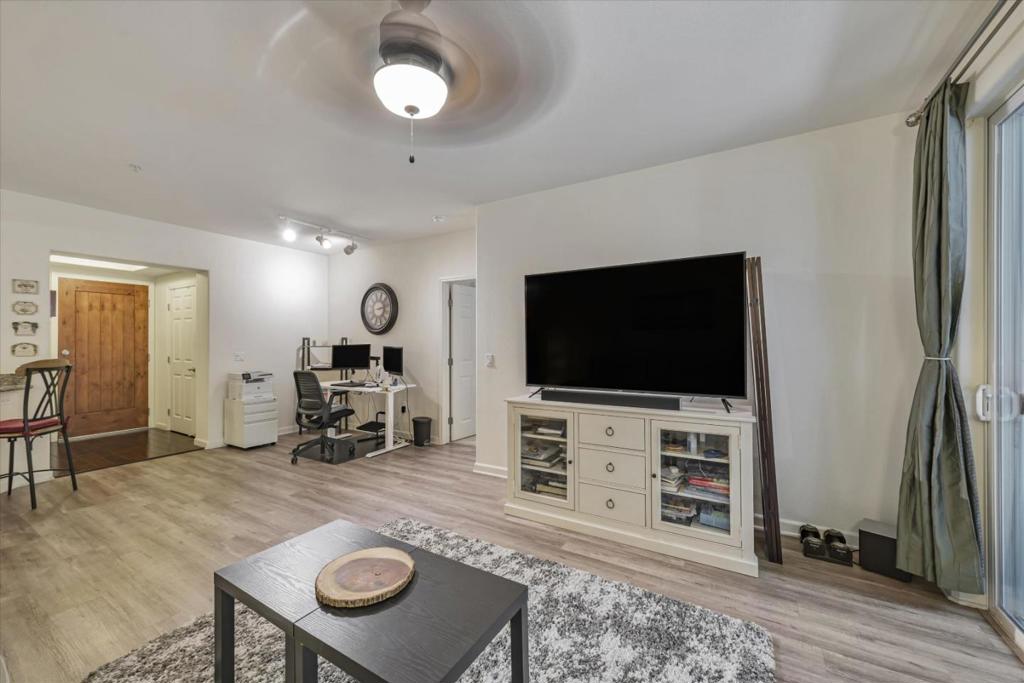 809 Auzerais Avenue 211