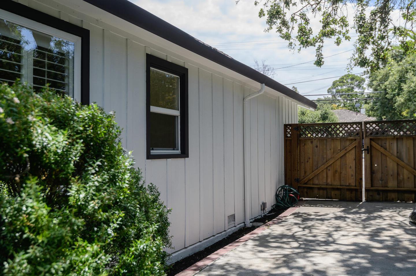 1280 Edgewood Road