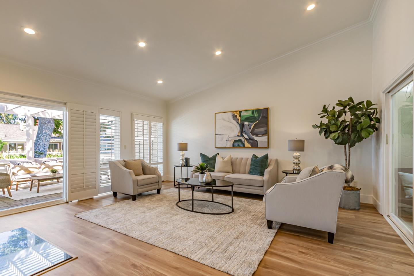 1125 Silver Oak Court
