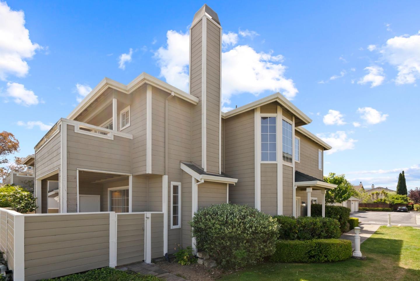 320 Treasure Island Drive