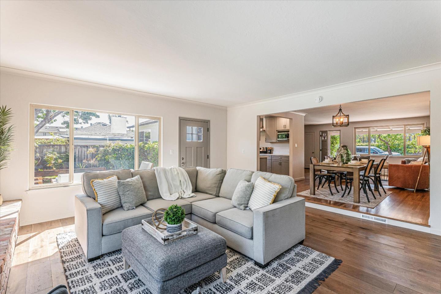 14333 Branham Lane