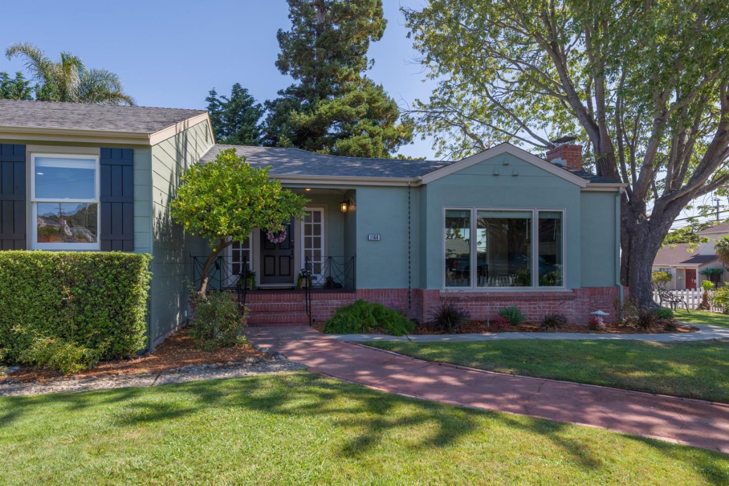 1160 Santa Lucia Avenue