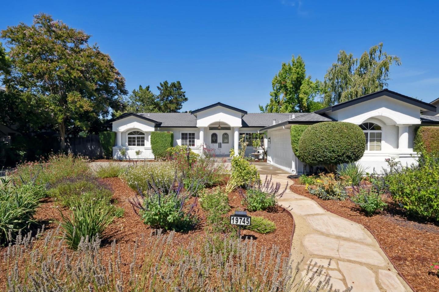 19745 Northampton Drive