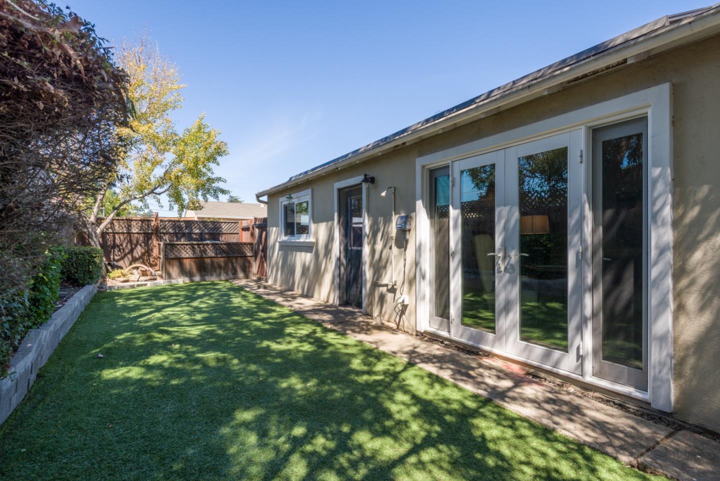 2622 Ensenada Way