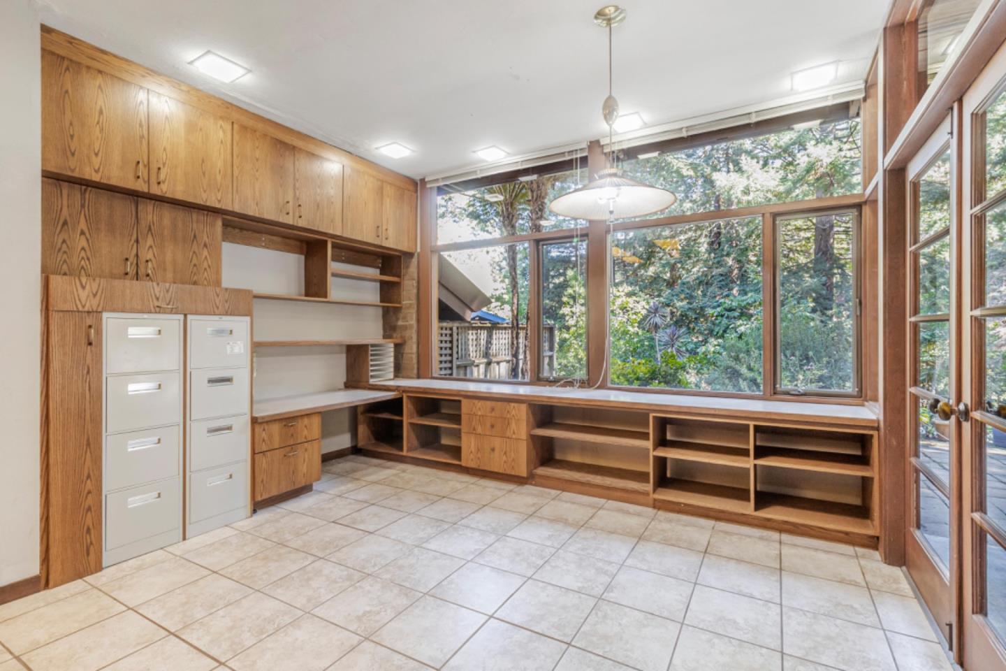 3145 Bandera Drive
