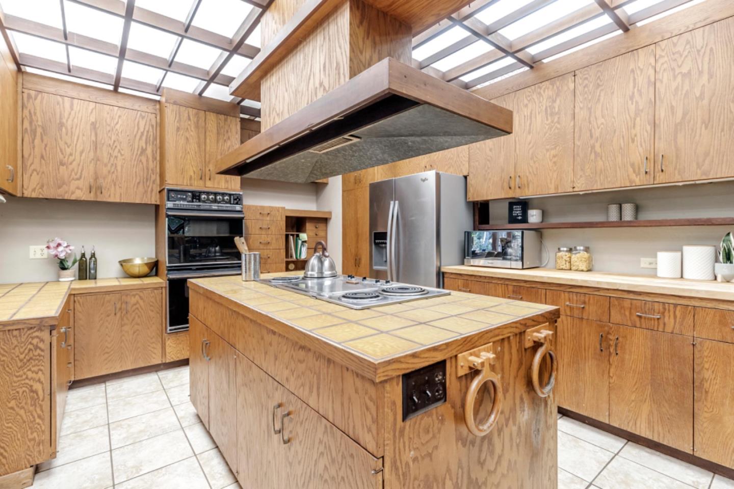 3145 Bandera Drive