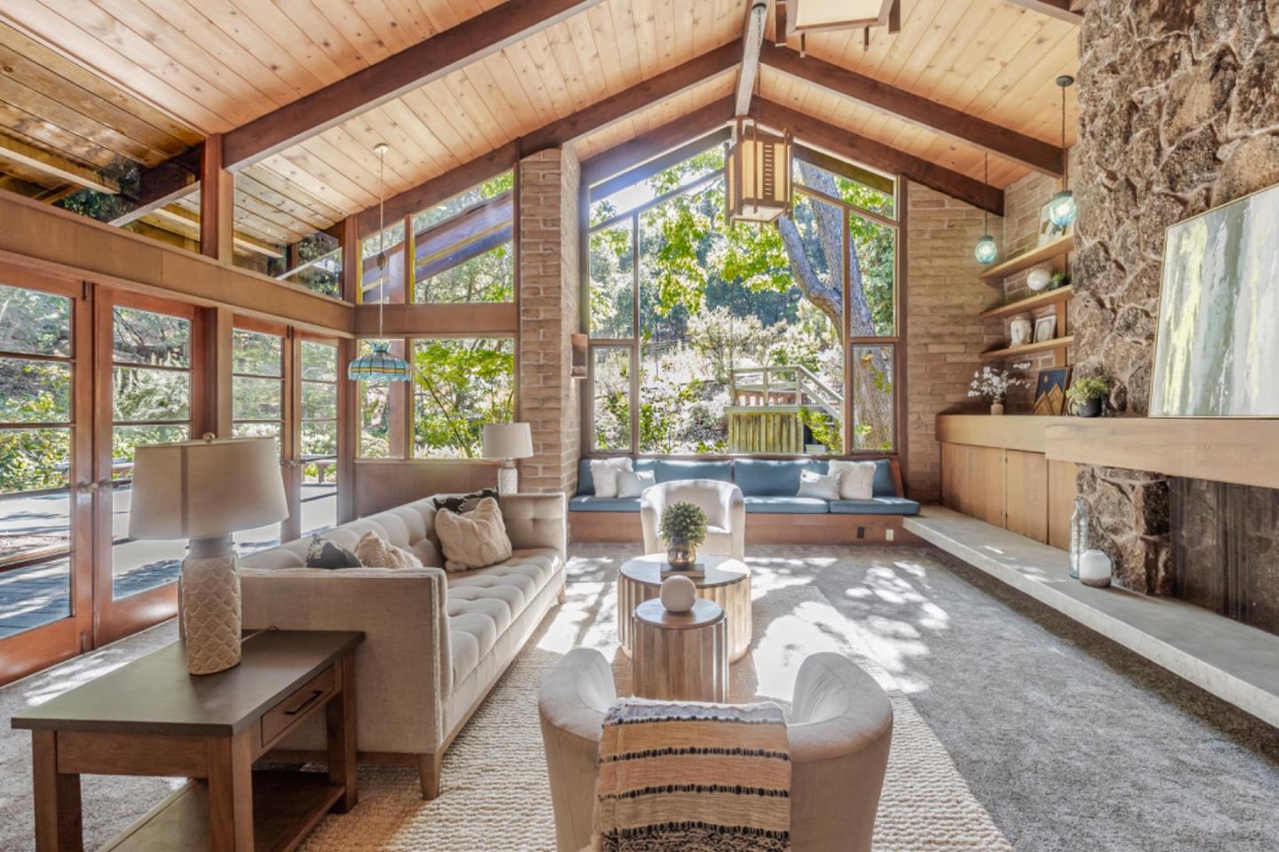 3145 Bandera Drive