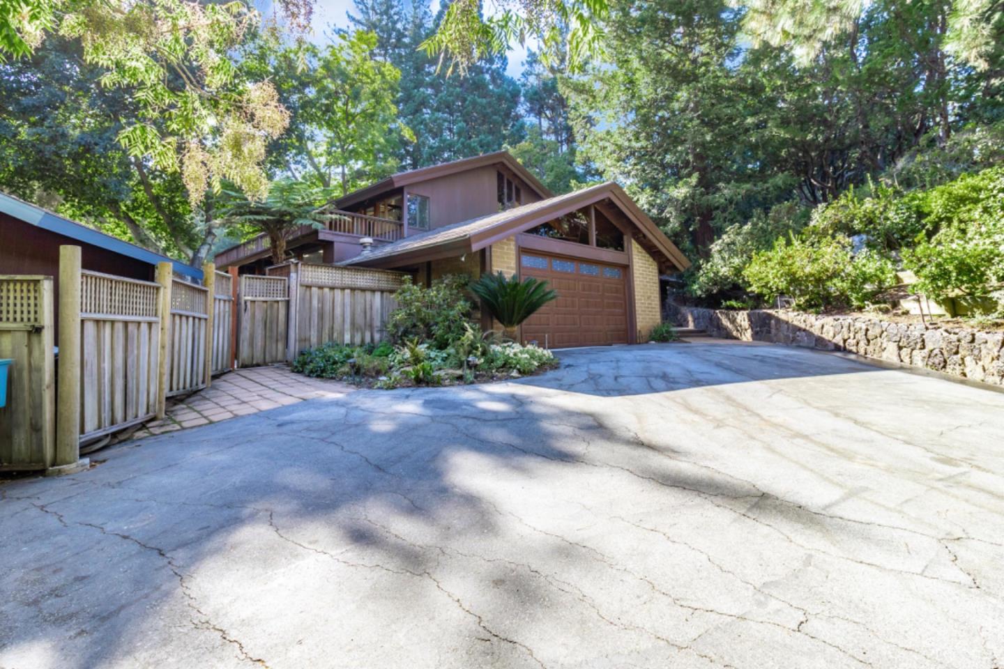 3145 Bandera Drive